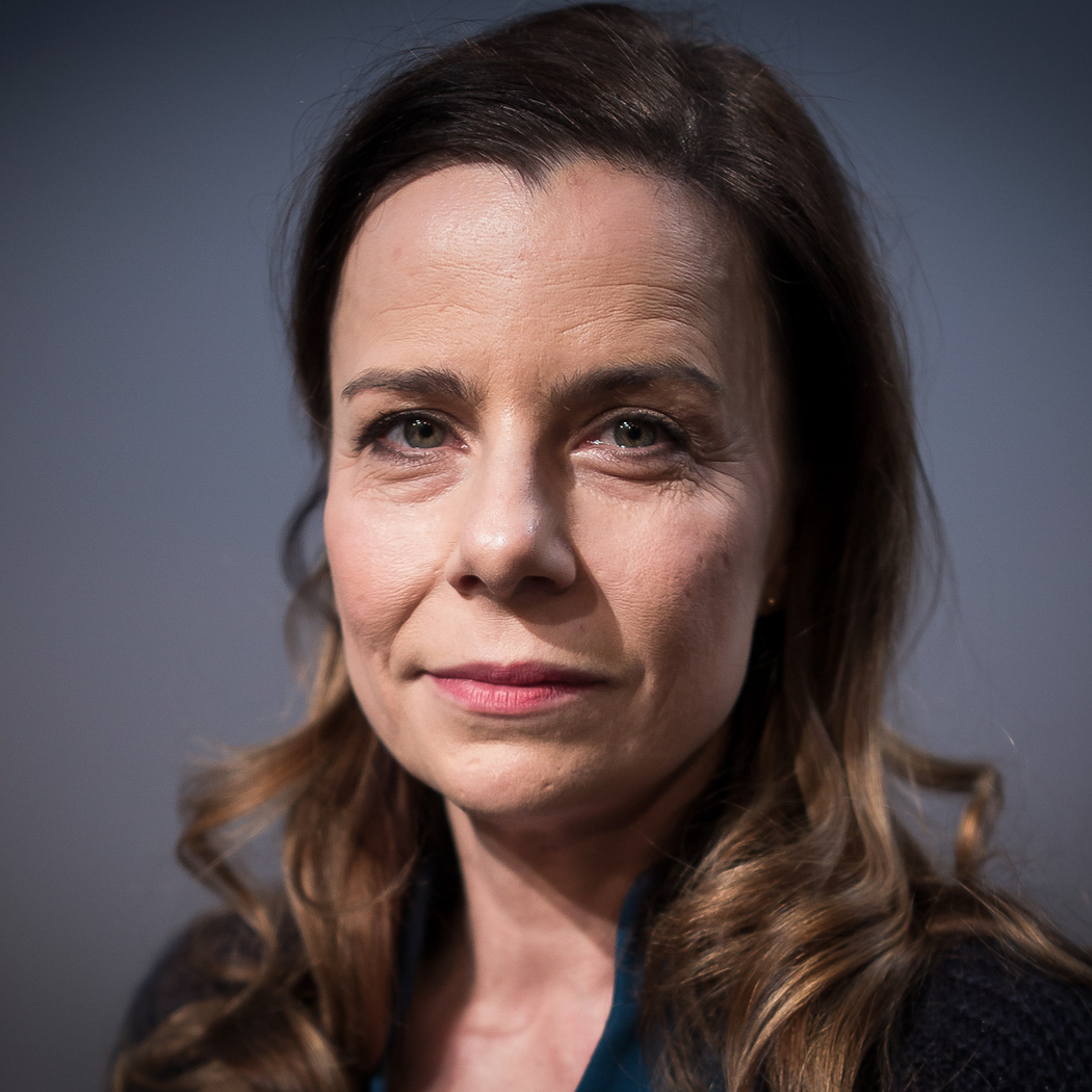 Agata Kulesza przyszła na czerwony dywan w takiej sukience. Fanki: „nie jest to najlepszy look, ale”